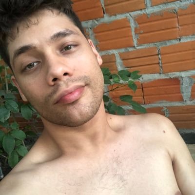 emmanuelmen96's profile picture. 