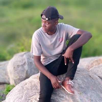 #OUTSTANDINGBOY.
✳️if we are ammused we have to laugh|ALUMNUS|Teacher|