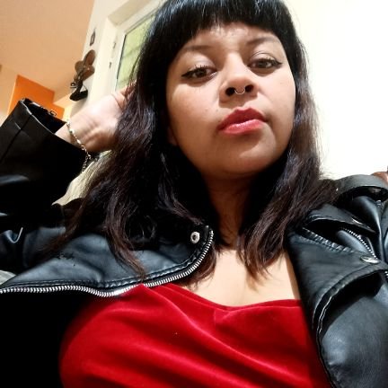 No tengo tiempo de cambiar mi vida. PelaCables Filtro rojo, por favor. ❤️🔥