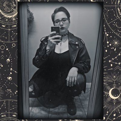 27; Just a non-binary autistic artist, musician, and witch who loves BTS and cats. 🔮💜🏳️🌈