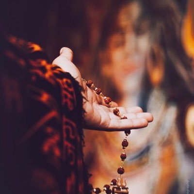 LucknowWalii's profile picture. No Bio Needed