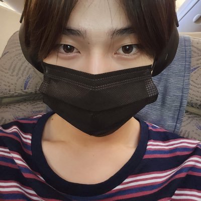 kskakaksjkak's profile picture. 