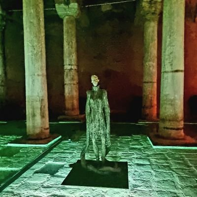 ElukYfat's profile picture. אמנית. מטפלת באמנות בהתהוות. אוהבת חיים ומתעבת מגלומנים