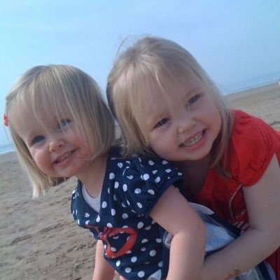 Mum and Headteacher: passionate about the wellbeing of my family, pupils & staff, creative learning; expressive arts🎶🎨🩰 and the outdoors 🌳 @Ynystawe 🏳️🌈
