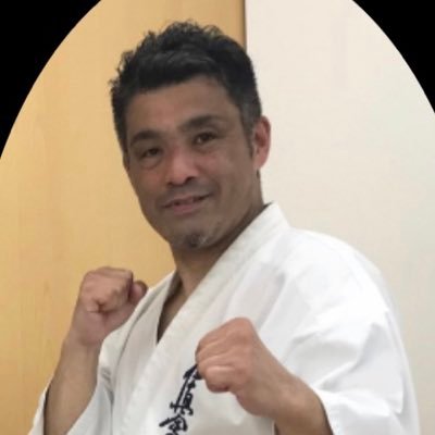 大阪府大東市 野崎参道商店街内にあります。世界全極真大阪府兼田道場です。強く優しい子を育てます。空手を通じて地域が盛り上がれば いいですね。