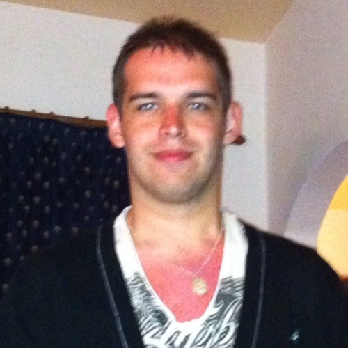 simon92922's profile picture. 