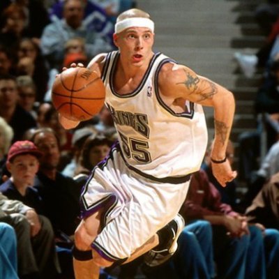 _multivac's profile picture. No hay negocio más lucrativo que luchar por derechos que ya se tienen, en nombre de opresiones que no existen, con el dinero de esos mismos &quot;opresores&quot;.