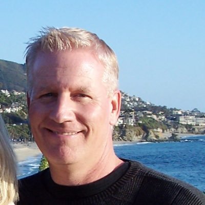 Overcoming complexity of effective growth marketing one day at a time. Productivity & AI hound, Founder of https://t.co/msfG8CkW3V, Husband, Dad, Papa