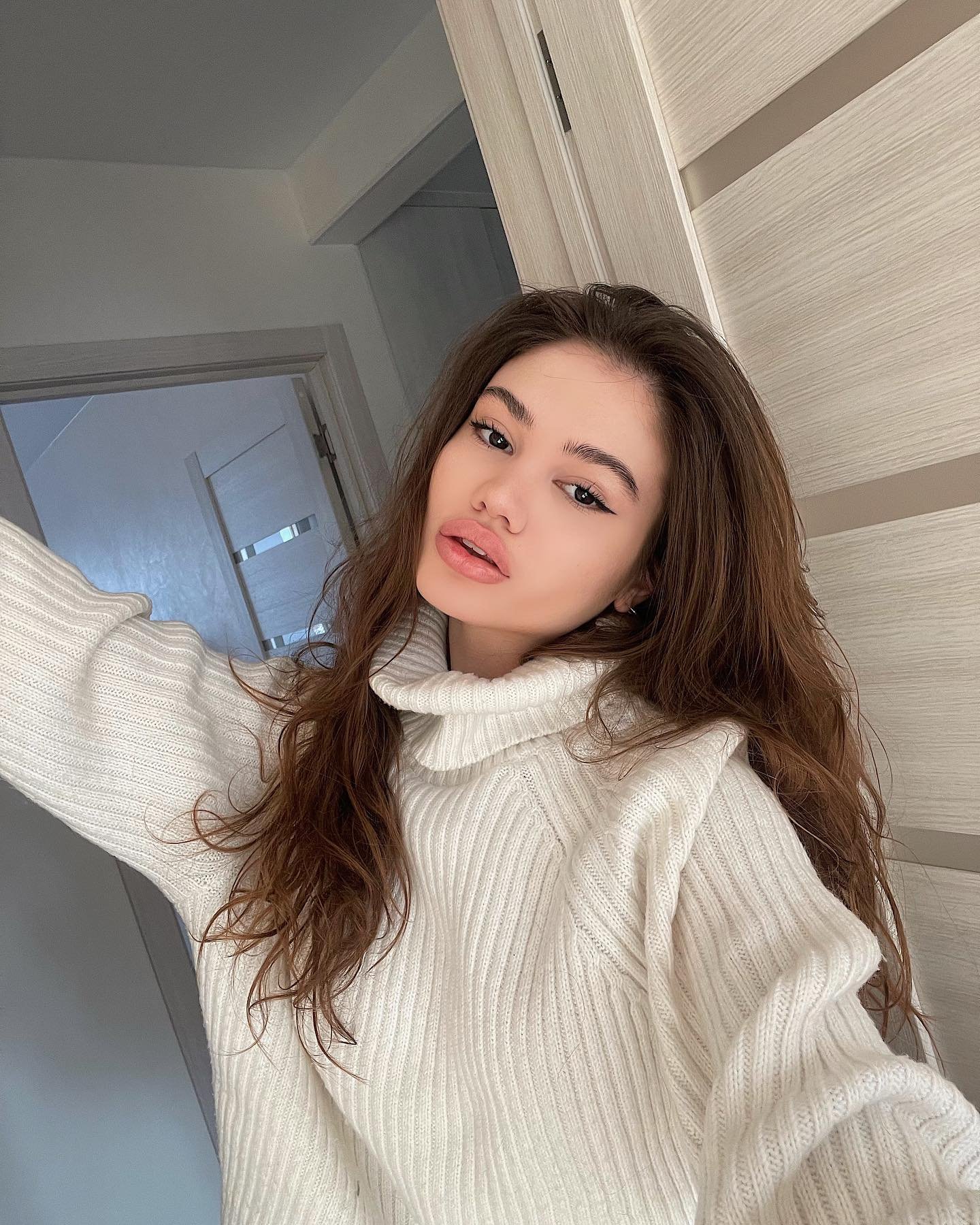 Looking for a serious man. Find me here - https://t.co/IuJaOvLWiP ❤❤❤