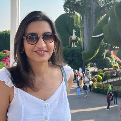 Shreyayayayyy's profile picture. Freelance performance marketer for DTC brands 🚀

Media buyer ➡ Creative strategist ➡ Growth marketer
