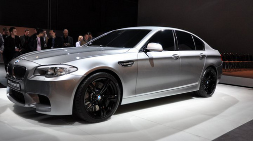 We provide free videos for BMW enthusiasts and owners.
Any special video requests or questions about your BMW please write to us.
