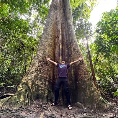 Izzyistodizzy's profile picture. Living life. Not available since 23/03, officially taken
