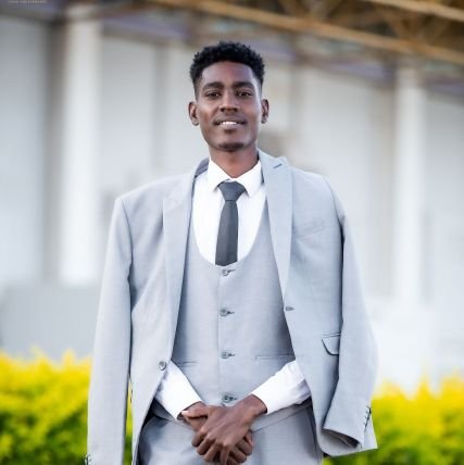 ZuhairAasim's profile picture. Radiology ☢️