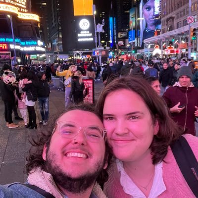 kelsistrying's profile picture. librarian (ish) in VA! queer & fat & neurodivergent. writing and reading creative nonfiction. all opinions belong to the last TikTok I watched