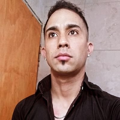 GoonzaErlan's profile picture. No esperes que lleguen las cosas que amas, mejor ama las cosas que lleguen y serás más feliz // Club Atletico River Plate ⚪🔴⚪🐓♥