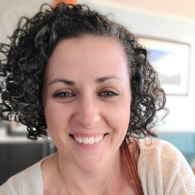 becsdups's profile picture. 