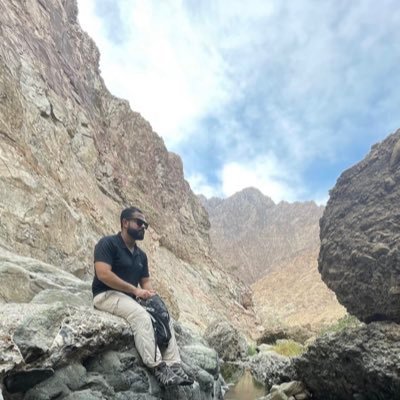 rashiiiddm's profile picture. 