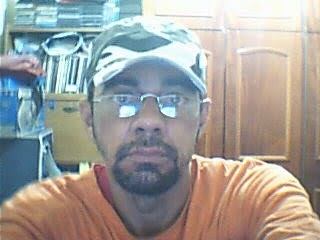 jordemar's profile picture. Só por hoje...
...serei feliz...Expulsarei de meu espírito qualquer pensamento triste e me sentirei mais alegre que nunca...