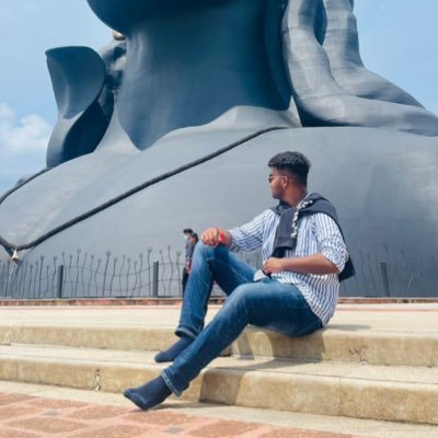 NaikAnwesh's profile picture. Medic/Football Fan/Barely Surviving