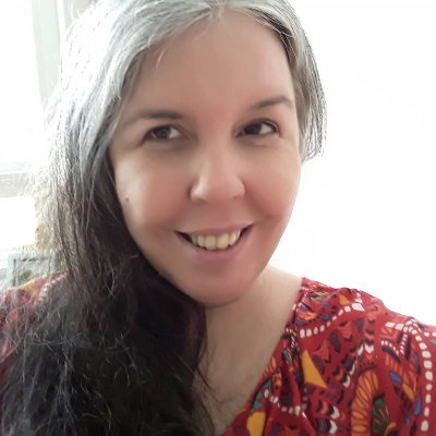 Professora de Literatura Brasileira - UERJ. Mãe, aquariana, feminista. Hoje não tem.