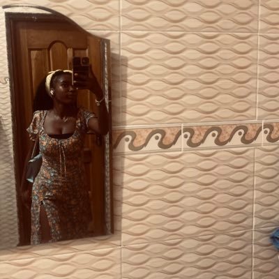 business dm WhatsApp me on https://t.co/vYTYBZT9Uc acct @sister_grr 🥹