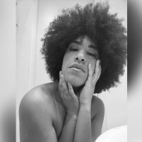 that girl with the afro. 🇧🇲(@creativechi1) 's Twitter Profile Photo