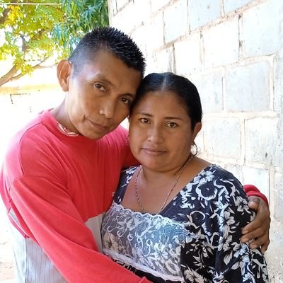 Nacido en Jocomachi, Municipio Guajira, Estado Zulia. Estudio en Unidad Educativa Santa Maria de Guana.