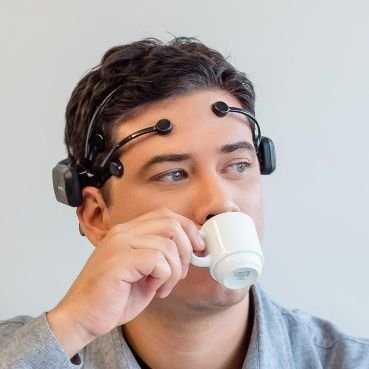 Neurodesign_Ale's profile picture. 🤓 Maior publicador científico sobre o tema Neuro design do Brasil.
🧠 CEO Neurosenses
🚀 Diretor de Marketing DNAhub