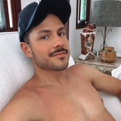 nicosbarbosa's profile picture. 