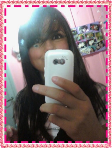 eu amo a @1danonee , e eu sou só dela e de mais ninguém flw. 
restart,13,amigas,pizza,músicas,etc.