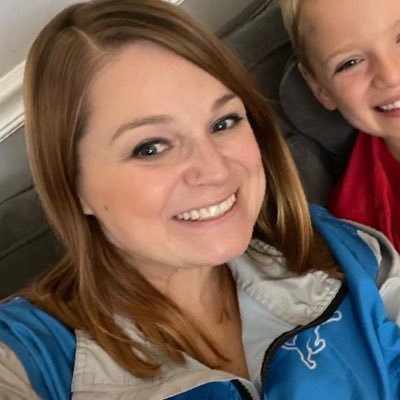 Unapologetically Me. Mom👩👧Christian✝️Detroit sports fan🐯🦁🐙〽️Volunteer Crisis Counselor♥️Dog lover🐶Aspiring world traveler🌎HR Professional💻