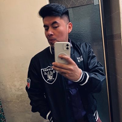 guster88's profile picture. #RaiderNation de 🖤 fiel seguidor del @ClubAmerica 🦅propietario de un vw #vocho