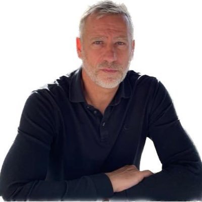 aszenis's profile picture. Digital transformation, #aviation, #finance, #FIRE, art, running. Posts in English & some in Spanish.