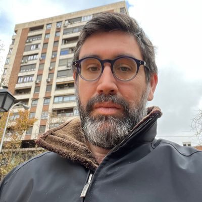 Lavozdelmongo's profile picture. sometimes the bar eats you