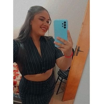 Uso isso aqui só pra reclamar da vida, e cuidar da vida dos outros....
Everything happens for a reason.💜👀
Minha vida é um 🧩
Geminiana ♊️
RS🎈