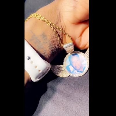martinzkesh's profile picture. You only got yourself and some Hope 🙇