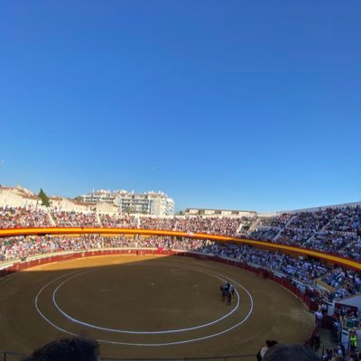 De Inglaterra residente en Gibraltar buscando aprender más sobre la tauromaquia y la historia y cultura de la misma.