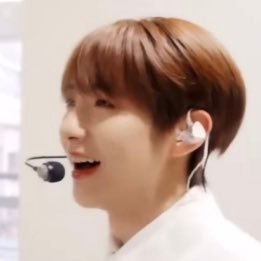 dhdbssk0804's profile picture. 