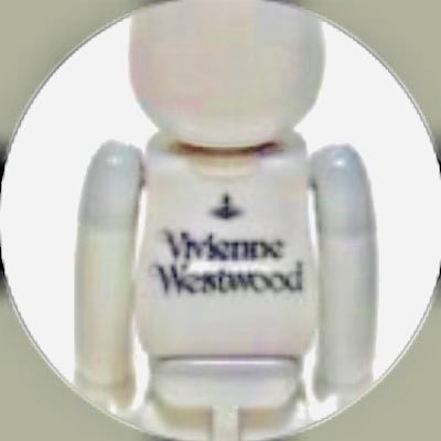 vivienne_mania's profile picture. 