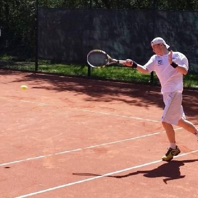 Ich bin Hobby Tennis Spieler auf dem weg zu meinem Comeback