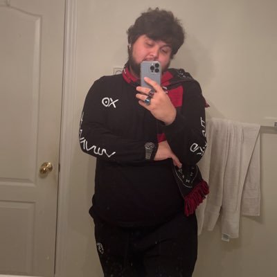 knightofnightz0's profile picture. he/they | @ilovetristar❤️| photographer | affiliate twitch streamer | xotwod