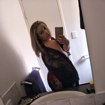 27 milf, pm me for my OF page ! you’ll have fun I promise