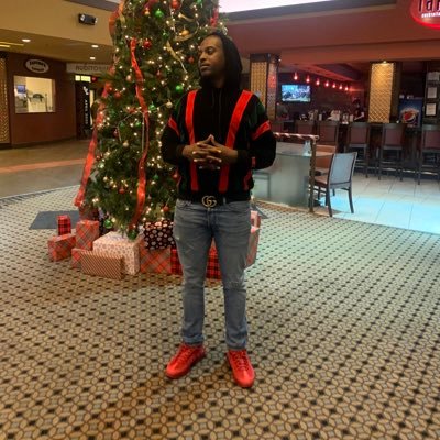 TrapManRon's profile picture. Money money money buying and selling everything #crypto how we get rich