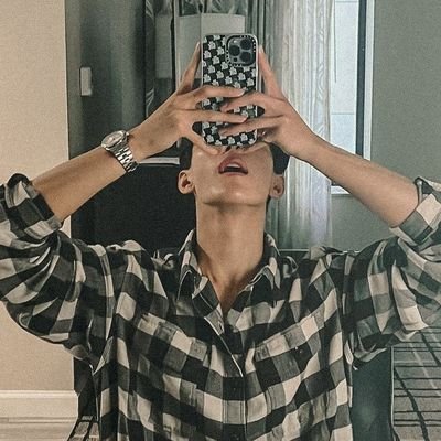 ā¢lean on me⢠for #SEVENTEEN #ģøėøķ“ dokyeom's sunshine protector
šµš swerves occasionally š nctzen acc: @jaehyunsayss āļø