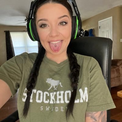 Gamer Wife🎮 catch me on twitch Wednesday, Thursday and Friday!