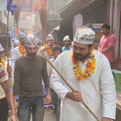 प्रदेश उपाध्यक्ष
आम आदमी पार्टी युथ विंग
उत्तर प्रदेश
सेंटर कॉर्डिनेटर