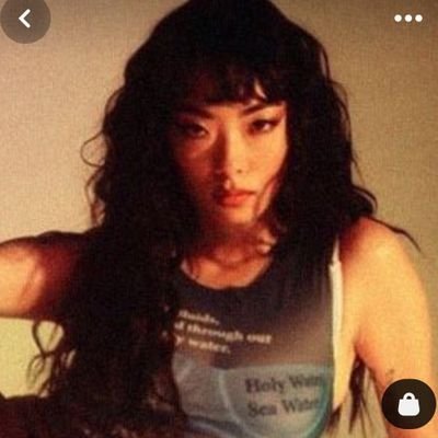 paranoid_lotus's profile picture. .