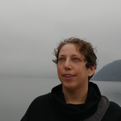 MayaKeshet's profile picture. Founder & Owner of MA☀️KE. @MayaKeshetMAKE 
💡 Entrepreneur 📚 Author & illustrator of Children’s books 🎨 Artist. 
🖼 View Portfolio: https://t.co/GRGTecIhKu