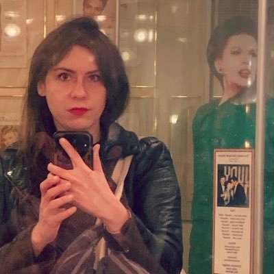 Archives of the performing arts, British novel + LGBT history | Defender of women's film genres | Connoisseur of underperforming NYC teams ⚾️🏒| Opinions mine.