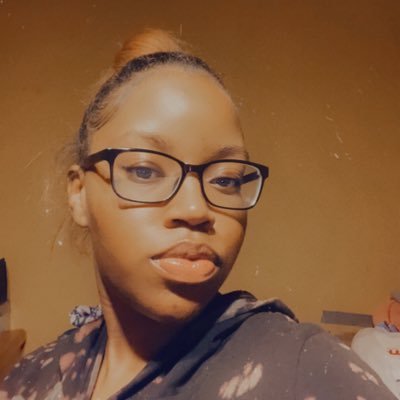 _aasha_'s profile picture. #LLTHEGREAT🏁 #💛💜